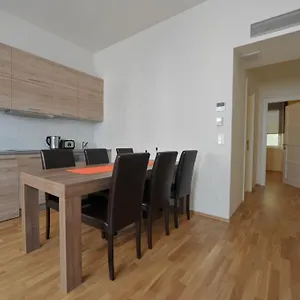 https://debo-apartments.vienna-besthotels.com